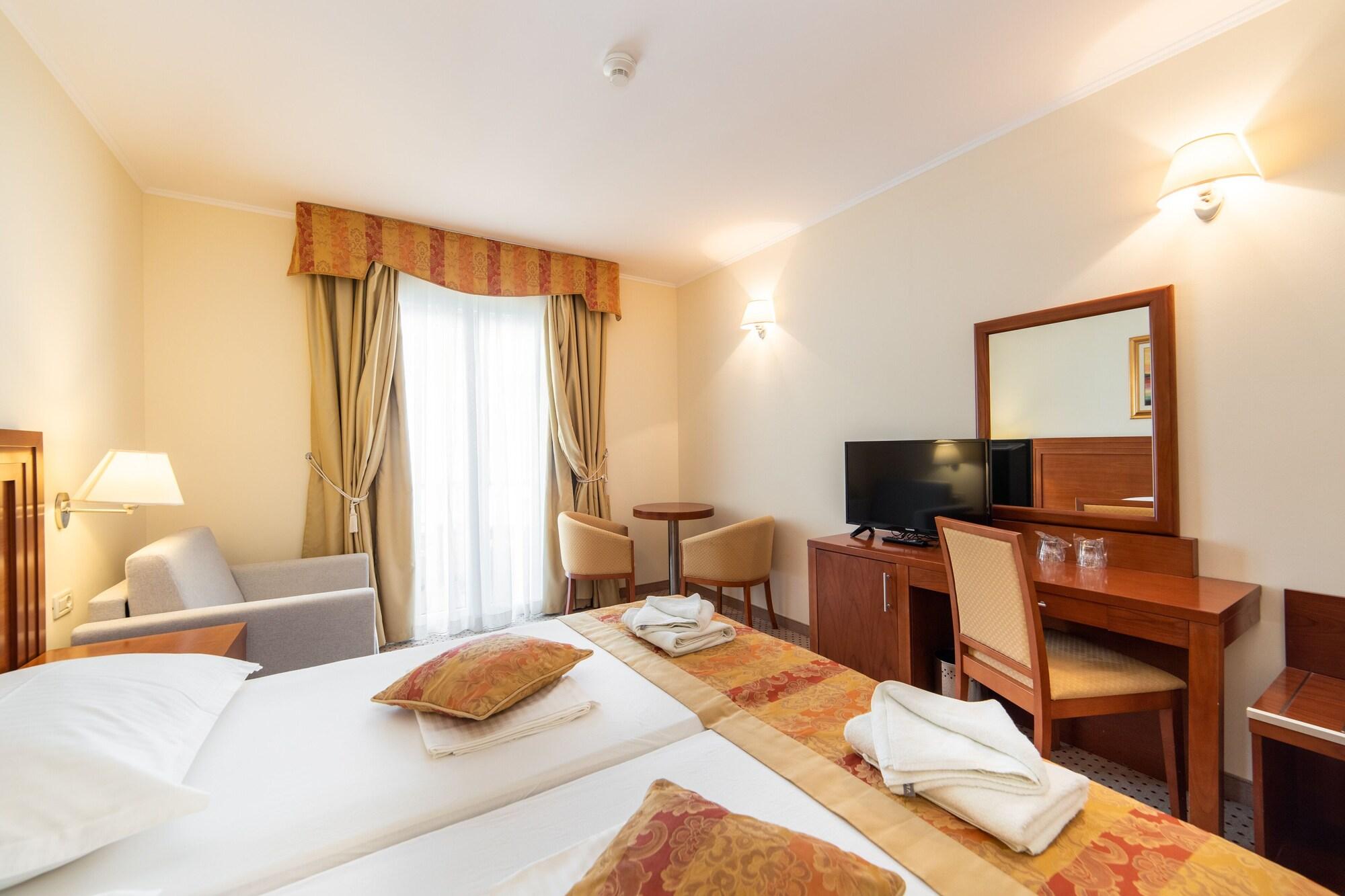 דרבניק Hotel Bella Vista מראה חיצוני תמונה