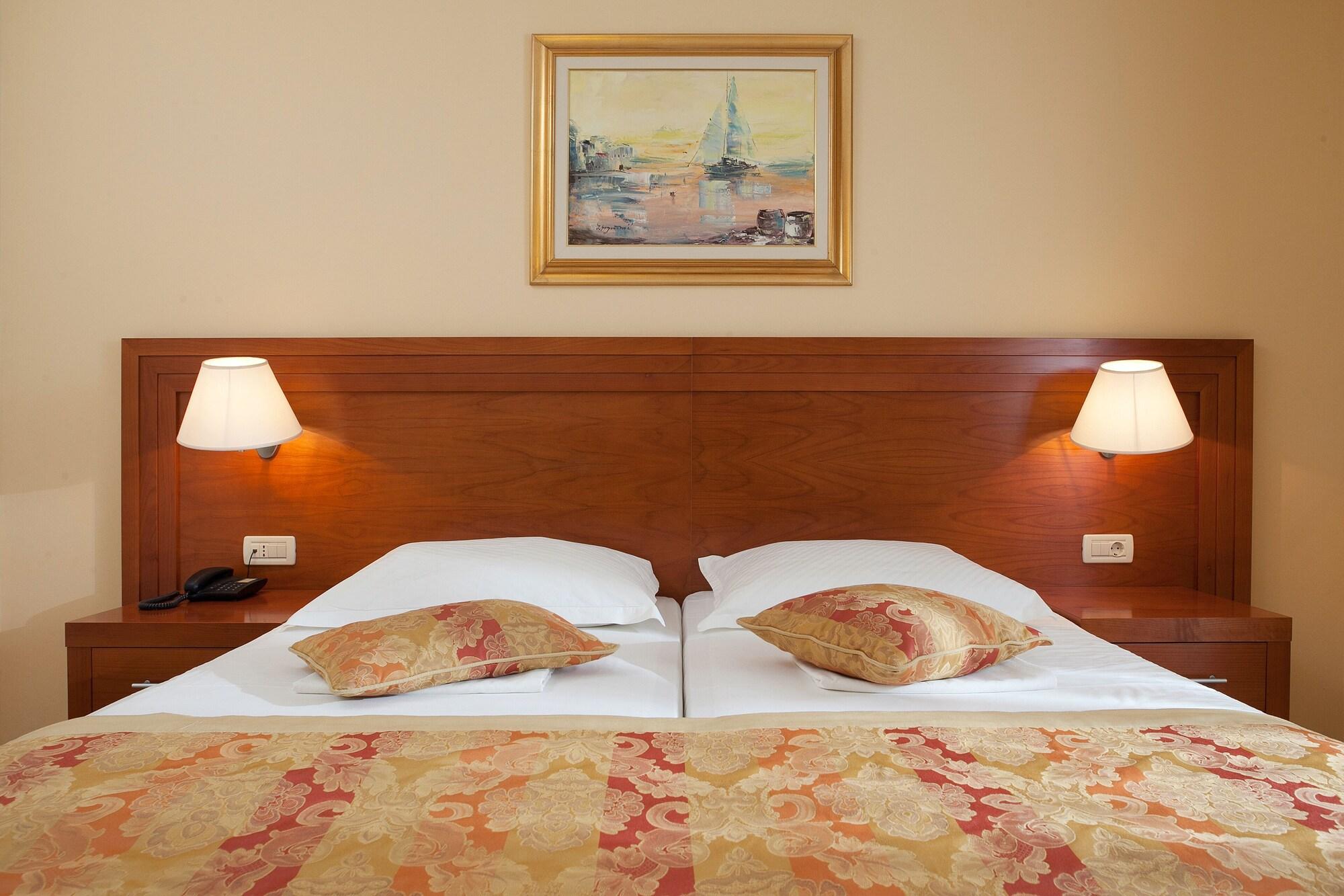 דרבניק Hotel Bella Vista מראה חיצוני תמונה