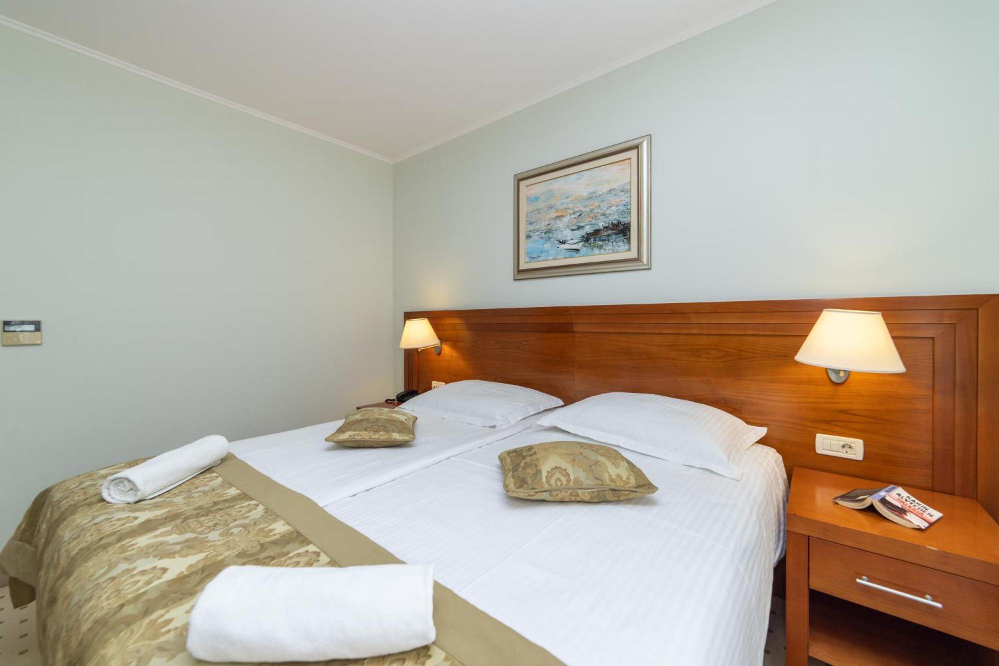 דרבניק Hotel Bella Vista מראה חיצוני תמונה